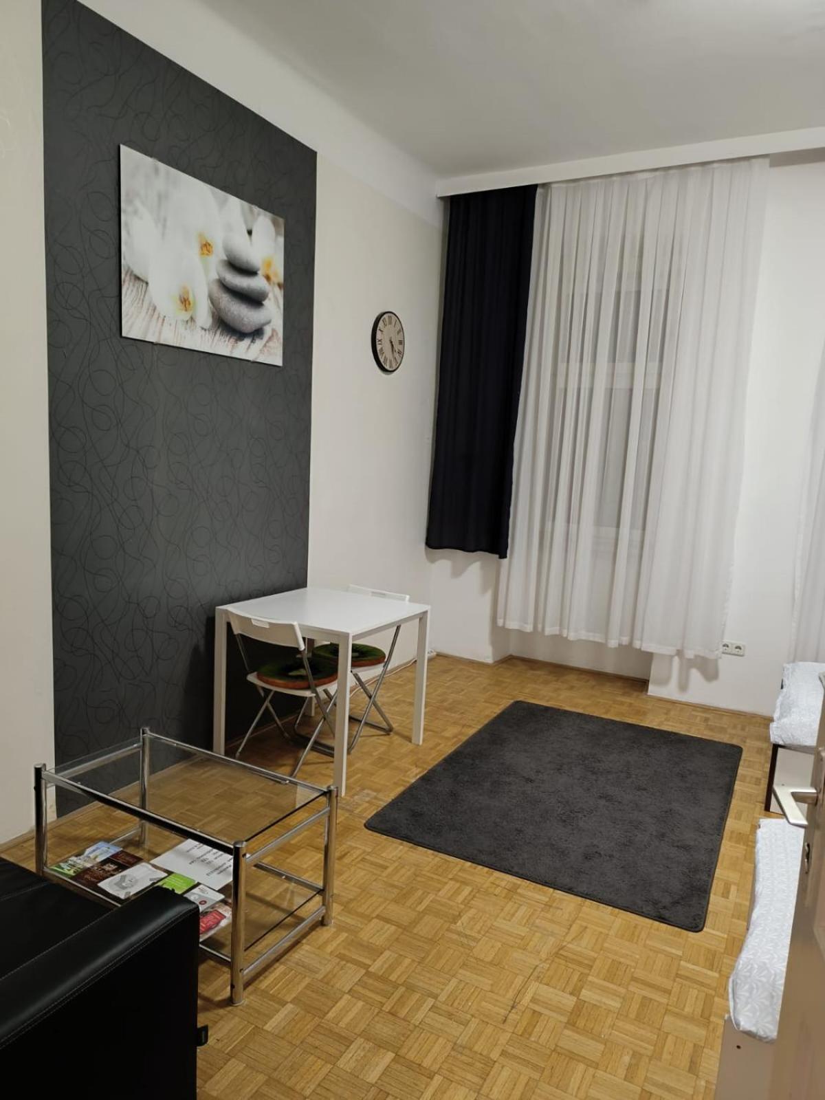 Wohnung In Der Naehe Wiener Stadthalle Und Zentrum 9 Exterior foto